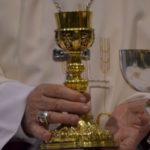 Aprobada la fórmula sacramental en gallego de la consagración del vino en la Misa