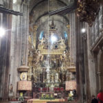 El arzobispo presidirá mañana la Misa Crismal en la Catedral Compostelana
