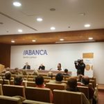 El arzobispo señala que las “píldoras del Papa curan a muchas personas en muchos países”