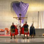 Escenificación de la «La Pasión» en la Parroquia de Santa Eulalia de Liáns