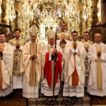 Dos nuevos sacerdotes y tres diáconos para la Diócesis de Santiago de Compostela