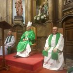 Mons. Barrio visita la parroquia coruñesa de Santa María y Santiago