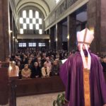 Mons. Barrio realiza visita pastoral a san Pedro de Mezonzo