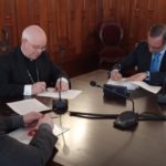La Orden de Malta colaborará en la acogida a los peregrinos que llegan a la Catedral de Santiago