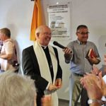 El arzobispo de Santiago, Julián Barrio, inaugura la Casa Cultural de Manganeses