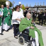Ribadumia aplaude con agarimo o 75 aniversario da chegada do cura párroco Dositeo Valiñas