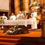 El arzobispo preside la Eucaristía en el Convento de las Carmelitas en la fiesta de Santa Teresa