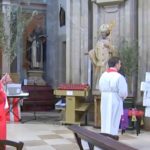 Monseñor Barrio recuerda en el Domingo de Ramos a los enfermos de coronavirus, al personal sanitario y de servicios