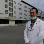 «Imagínanos dando la extremaunción con un equipo protector»