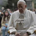El Papa Francisco y la Iglesia: María intercede por toda la humanidad