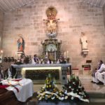 El arzobispo presidió el funeral por D. Manuel Castro Cores, cura de Combarro