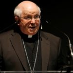 Don Julián en el Club Faro de Vigo: “Abrir el Año Santo es responsabilidad del arzobispo, prorrogarlo depende de la gracia del papa”