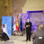 Don Julián resalta la entraña espiritual del Año Jubilar en la presentación del libro “La catedral de los Caminos: una biografía de la Iglesia de Santiago”