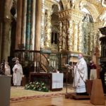 Monseñor Barrio recuerda en la fiesta de la Presentación que todos “estamos llamados a ser luz del mundo”