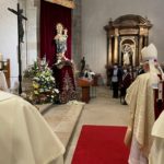 Monseñor Barrio resalta la importancia del Rosario en la celebración de la patrona de A Coruña