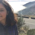 Alejandra González, voluntaria diocesana en la presentación del himno de la PEJ