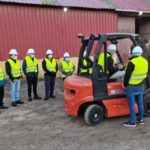 Cáritas de Pontevedra forma operarios de almacén