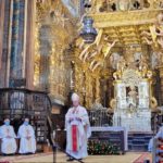 El arzobispo de Santiago, mons. Barrio, presidió la celebración de la Cena del Señor en la Catedral compostelana