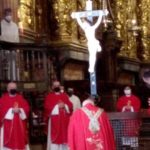 Mons. Barrio recuerda que «La pasión del Señor es un misterio de amor»