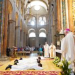 Mons. Julián Barrio a los nuevos sacerdotes: “tended siempre hacia la santidad que es el rostro más bello de la Iglesia”.