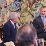 El Rey recibe en audiencia al Consejo General de Cáritas Española, con motivo de su 75 aniversario