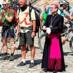 Monseñor Delpini: “Estoy admirado por la cantidad de peregrinos que llegan a Santiago”