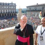 El arzobispo insta a los jóvenes a mirar con confianza al futuro y encarar la vida