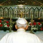 Mons. Julián Barrio: «El Camino de Santiago alimenta la esperanza de construir un futuro acorde con la generosidad y grandiosidad de ideales inherentes en las auténticas raíces europeas»