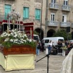 El arzobispo emérito de Santiago, mons. Julián Barrio, preside el Corpus Corpus en Pontevedra