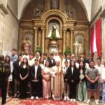 Mons. Prieto confirma a un grupo de jóvenes en Ares