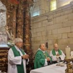 Don Francisco afirma en el Santuario de Pastoriza que “la Virgen nos lleva a los pastos donde nos alimentamos en la Palabra de Dios”