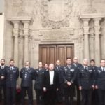 El arzobispo recibe la visita de una delegación del Aeródromo Militar de Santiago
