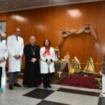D. Francisco Prieto visita a los niños ingresados en el Hospital