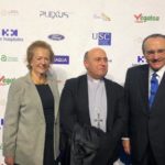 El arzobispo de Santiago, mons. Francisco José Prieto, asiste a la ceremonia de los Premios Gallegos del Año