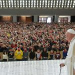 “Sed testigos de lo bueno que es estar con Jesús y de lo mucho que nos ama” – Catequesis del Papa sobre la confirmación