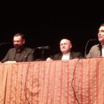 El arzobispo de Santiago en el “Aula Aberta” de Ferrol