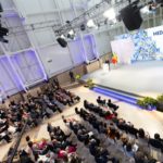 El arzobispo de Santiago asiste a la ceremonia de entrega de las Medallas de Galicia 2025