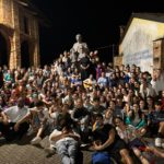 Tras las huellas de Don Bosco: los peregrinos se detienen en la colina donde brotó un sueño