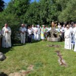 Raiña abre una nueva etapa al servicio de la Iglesia compostelana con la bendición de su Casa de Oración