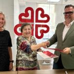 Cáritas Diocesana de Santiago impulsa una nueva vía de valorización del textil recuperado a través de ARROUPA