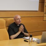 El capellán Juan Antonio Mañán finaliza el Máster en Doctrina Social con una investigación sobre la pastoral marítima en Galicia