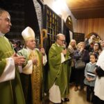 José López Moldes inicia su etapa pastoral al frente de Virxe do Camiño arropado por la comunidad parroquial